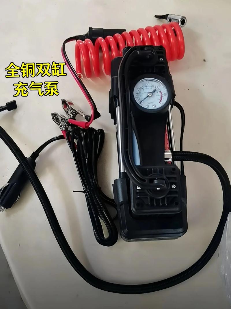 車載雙缸充氣泵 關(guān)鍵時(shí)刻的“隱形守護(hù)者”